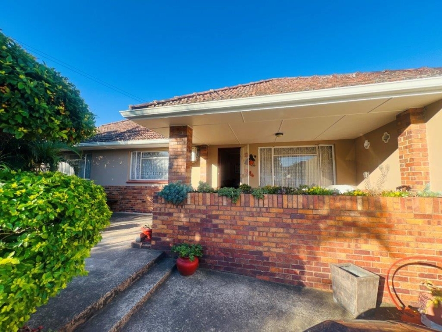 4 Bedroom Property for Sale in Chiselhurst Eastern Cape